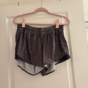 Heather Grey Lululemon Hotty Hot Shorts 4”